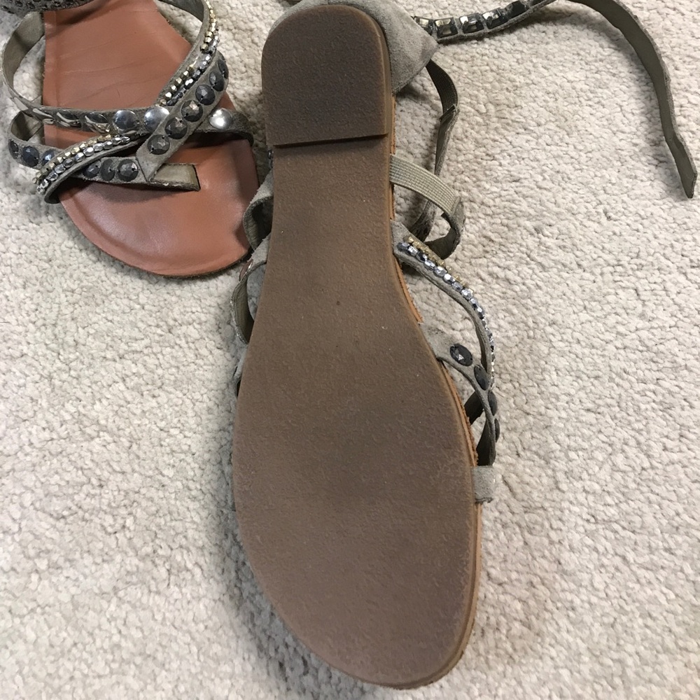 Sandals - Picture 4 of 4